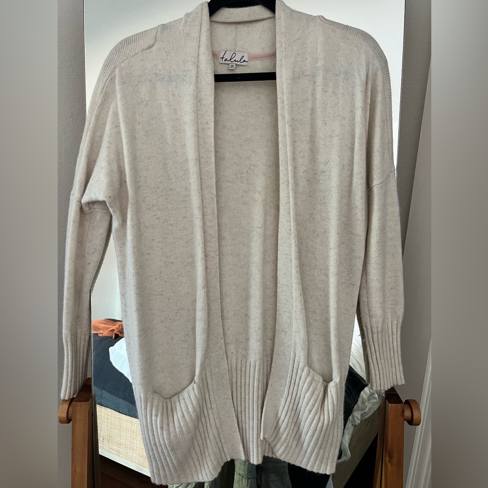 Aritzia Talula cardigan sweater, xs